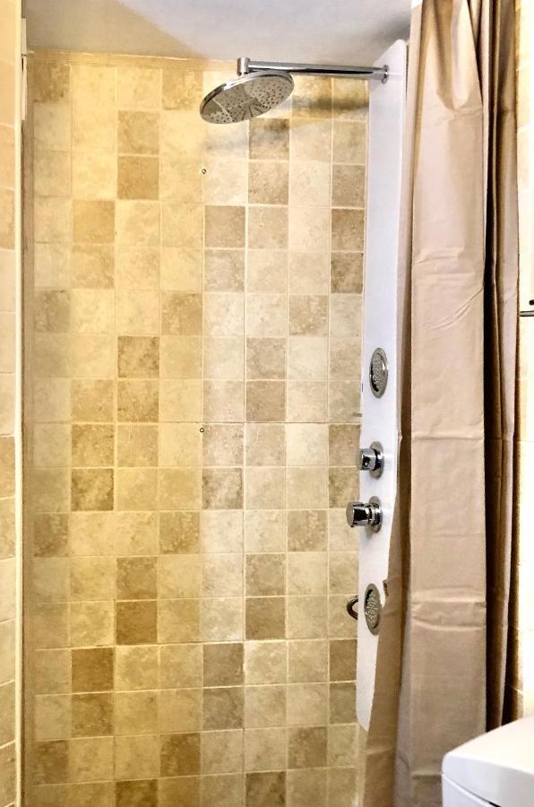 Apartmán Central Studio Emerald Bukurešť Exteriér fotografie